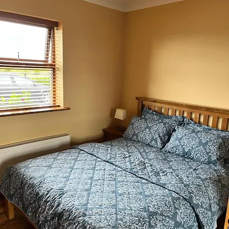 Holiday home 3 Bedroom In Miltown Malbay Hogan's Bridge