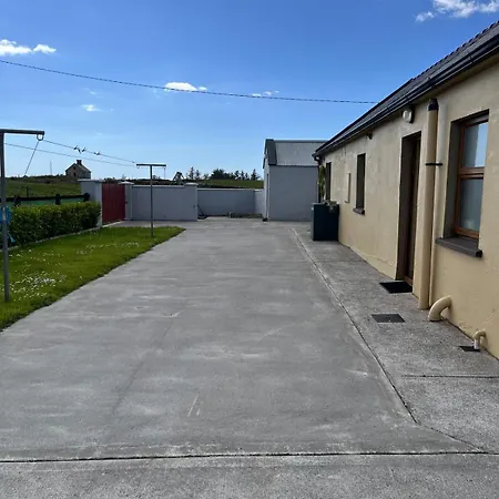 Holiday home 3 Bedroom In Miltown Malbay *