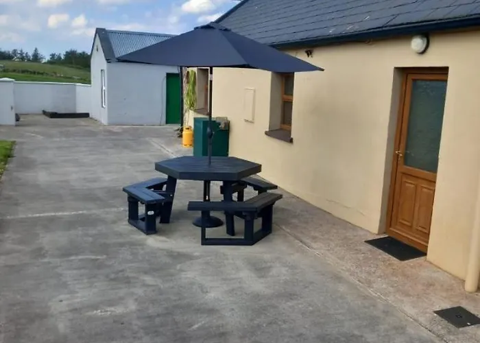 3 Bedroom In Miltown Malbay * Hogan's Bridge